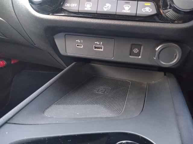 ノート オーテック　純正ナビ　全方位カメラ　衝突被害軽減ブレーキ　障害物センサー　プロパイロット　前後ドライブレコダー　ＬＥＤヘッドランプ　ＥＴＣ　デジタルルームミラー　禁煙車　ワンオーナー（22枚目）