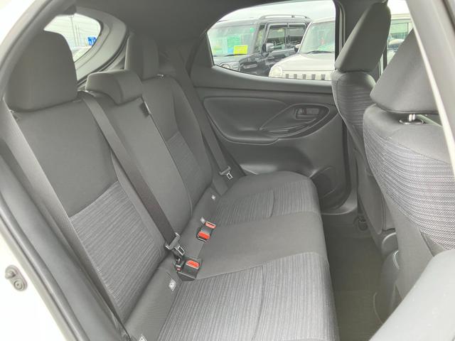 ヤリス ハイブリッドＺ　純正８インチメモリーナビ　フルセグＴＶ　パノラミックビュー　ＥＴＣ２．０　前後ドラレコ　ＡＣＣ　ＢＳＭ　ＲＣＴＡ　クリアランスソナー　レーンキープアシスト　ヘッドアップディスプレイ　シートヒーター（18枚目）