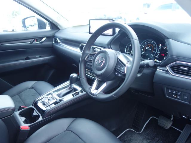 ＣＸ－５ ＸＤ　ブラックセレクション　マツダコネクト　ナビＴＶ付　３６０度カメラ　ドラレコ前後　ＥＴＣ　フロアマット　純正１９ＡＷ　ＡＣＣ　ＢＳＭ　パワーバックドア　シートヒーター　ステアリングヒーター　新車保証継承付（7枚目）