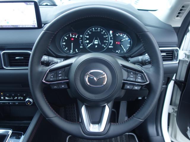 ＣＸ－５ ＸＤ　ブラックセレクション　マツダコネクト　ナビＴＶ付　３６０度カメラ　ドラレコ前後　ＥＴＣ　フロアマット　純正１９ＡＷ　ＡＣＣ　ＢＳＭ　パワーバックドア　シートヒーター　ステアリングヒーター　新車保証継承付（15枚目）