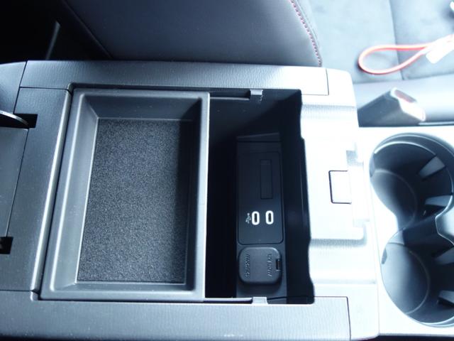 ＣＸ－５ ＸＤ　ブラックセレクション　マツダコネクト　ナビＴＶ付　３６０度カメラ　ドラレコ前後　ＥＴＣ　フロアマット　純正１９ＡＷ　ＡＣＣ　ＢＳＭ　パワーバックドア　シートヒーター　ステアリングヒーター　新車保証継承付（40枚目）