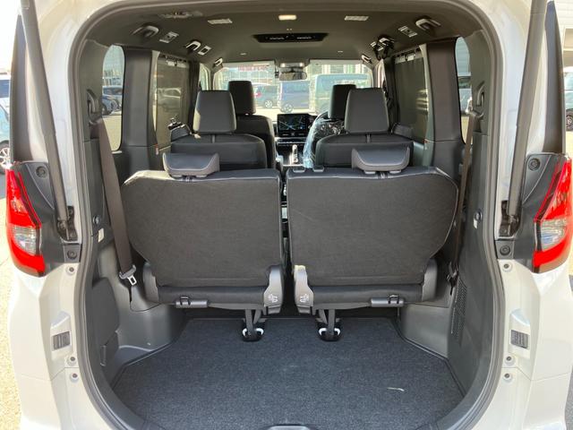 TOYOTA NOAH HYBRID S-Z