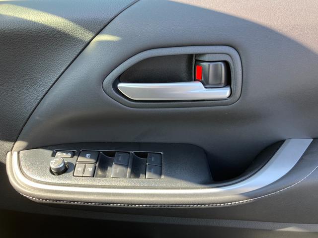 TOYOTA NOAH HYBRID S-Z