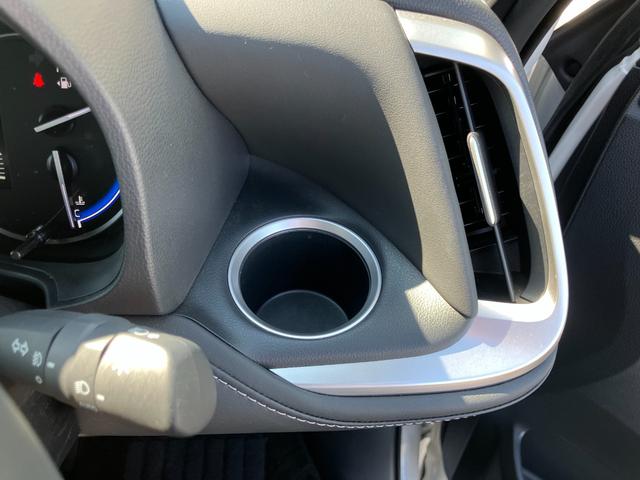 TOYOTA NOAH HYBRID S-Z