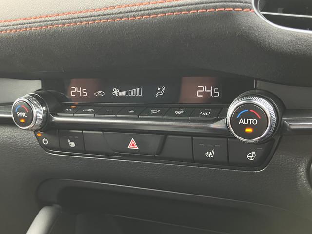 MAZDA3ファストバック 20S レトロスポーツエディション 10.25インチ ナビフルセグTV 360度ビューモニター オートエグゼエアロ BOSE ETC LEDライト SBS付 ACC BSM HUD マット バイザー 新車保証継承付(10枚目)