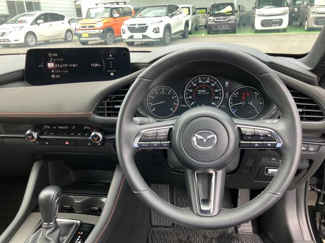 MAZDA3ファストバック 20S レトロスポーツエディション 10.25インチ ナビフルセグTV 360度ビューモニター オートエグゼエアロ BOSE ETC LEDライト SBS付 ACC BSM HUD マット バイザー 新車保証継承付(22枚目)