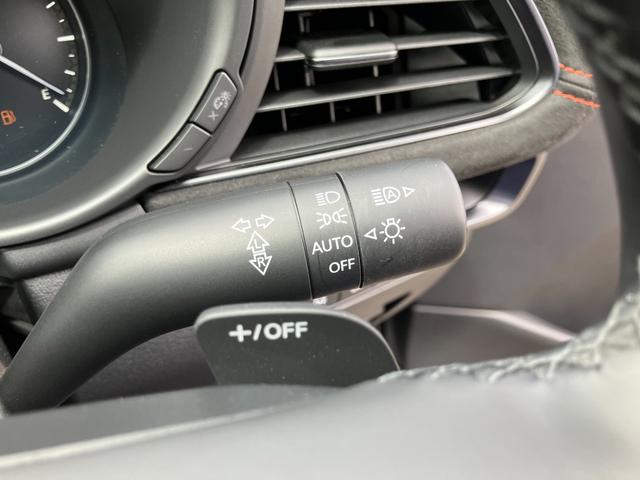 MAZDA3ファストバック 20S レトロスポーツエディション 10.25インチ ナビフルセグTV 360度ビューモニター オートエグゼエアロ BOSE ETC LEDライト SBS付 ACC BSM HUD マット バイザー 新車保証継承付(31枚目)