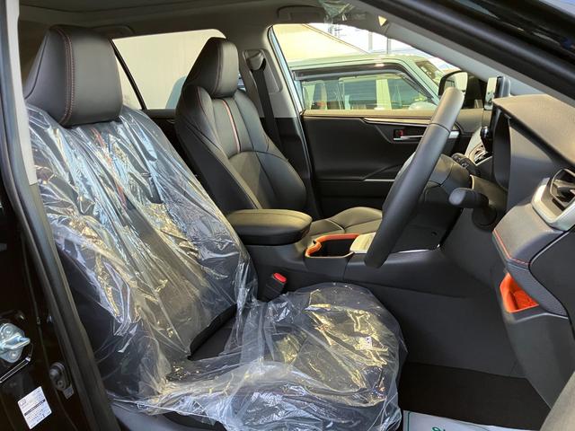 RAV4 ハイブリッドアドベンチャー 4WD 登録済み未使用車 新車保証継承付 10.5型ナビフルセグTV パノラミックビューモニター ムーンルーフ パワーバックドア デジタルインナーミラー AC100V BSM ACC(8枚目)