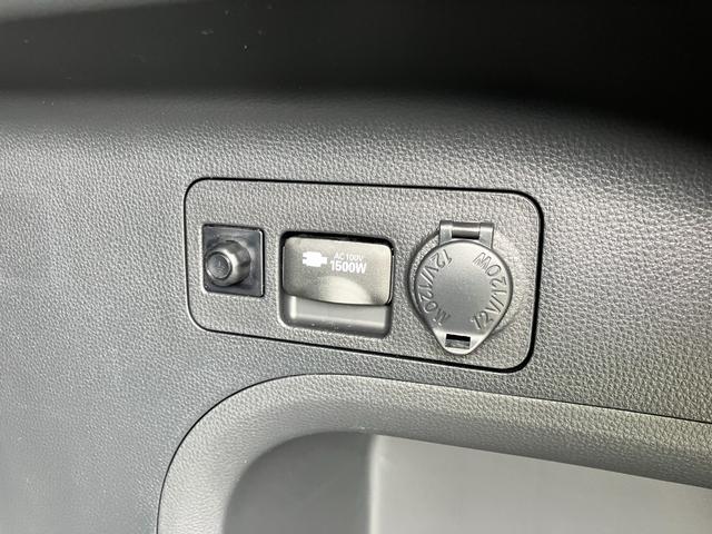 RAV4 ハイブリッドアドベンチャー 4WD 登録済み未使用車 新車保証継承付 10.5型ナビフルセグTV パノラミックビューモニター ムーンルーフ パワーバックドア デジタルインナーミラー AC100V BSM ACC(29枚目)