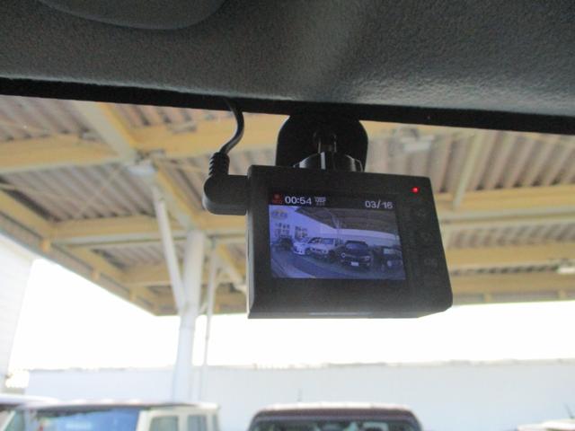エブリイ ＰＣリミテッド　７インチナビ　ワンセグＴＶ　キーレス　ドラレコ　フロアマット　ドアバイザー　パワーウィンドー　タイヤ４本新品交換　雹凹み（12枚目）