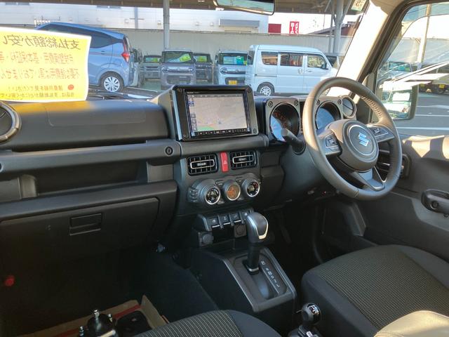 ジムニー ＸＣ　純正８インチナビ　フルセグＴＶ　バックカメラ　ＬＥＤライト　シートヒーター　クルコン　ＥＴＣ　マットバイザー　純正アルミ１６インチ　ワンオーナー　新車保障継承付　ＤＳＢＳ　キーフリー　走行１６００ＫＭ（6枚目）