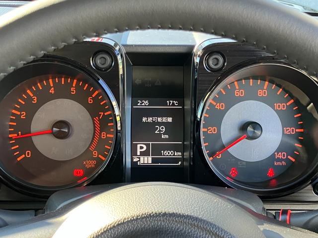 ジムニー ＸＣ　純正８インチナビ　フルセグＴＶ　バックカメラ　ＬＥＤライト　シートヒーター　クルコン　ＥＴＣ　マットバイザー　純正アルミ１６インチ　ワンオーナー　新車保障継承付　ＤＳＢＳ　キーフリー　走行１６００ＫＭ（15枚目）