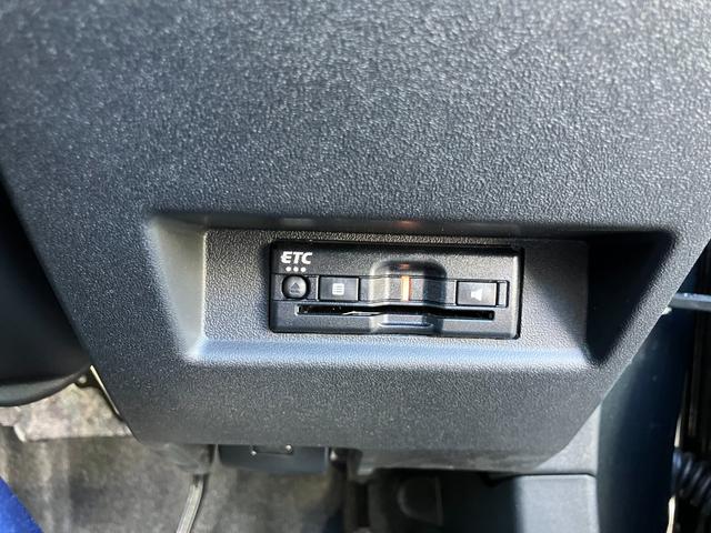 ジムニー ＸＣ　純正８インチナビ　フルセグＴＶ　バックカメラ　ＬＥＤライト　シートヒーター　クルコン　ＥＴＣ　マットバイザー　純正アルミ１６インチ　ワンオーナー　新車保障継承付　ＤＳＢＳ　キーフリー　走行１６００ＫＭ（22枚目）