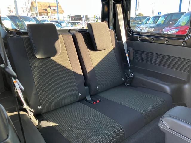 ジムニー ＸＣ　純正８インチナビ　フルセグＴＶ　バックカメラ　ＬＥＤライト　シートヒーター　クルコン　ＥＴＣ　マットバイザー　純正アルミ１６インチ　ワンオーナー　新車保障継承付　ＤＳＢＳ　キーフリー　走行１６００ＫＭ（24枚目）