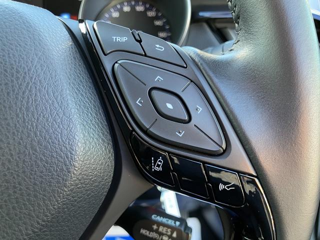 Ｃ－ＨＲ Ｇ　モード　ネロ　セーフティプラスＩＩ　純正８インチナビ　パノラミックモニター　ＬＥＤライト　ハーフレザーシート　シートヒーター　セーフティセンス　ＡＣＣ　ＢＳＭ　ＥＴＣ　ソナー　前後ドラレコ　車検Ｒ９年５月　走行２１８３８ＫＭ（17枚目）