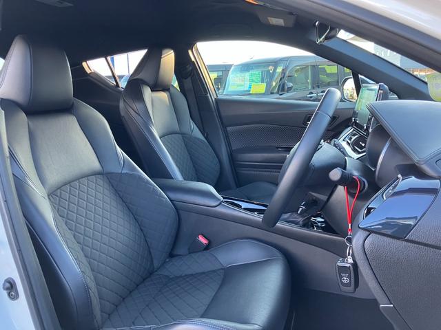 Ｃ－ＨＲ Ｇ　モード　ネロ　セーフティプラスＩＩ　純正８インチナビ　パノラミックモニター　ＬＥＤライト　ハーフレザーシート　シートヒーター　セーフティセンス　ＡＣＣ　ＢＳＭ　ＥＴＣ　ソナー　前後ドラレコ　車検Ｒ９年５月　走行２１８３８ＫＭ（24枚目）