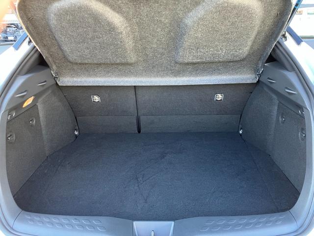 Ｃ－ＨＲ Ｇ　モード　ネロ　セーフティプラスＩＩ　純正８インチナビ　パノラミックモニター　ＬＥＤライト　ハーフレザーシート　シートヒーター　セーフティセンス　ＡＣＣ　ＢＳＭ　ＥＴＣ　ソナー　前後ドラレコ　車検Ｒ９年５月　走行２１８３８ＫＭ（26枚目）