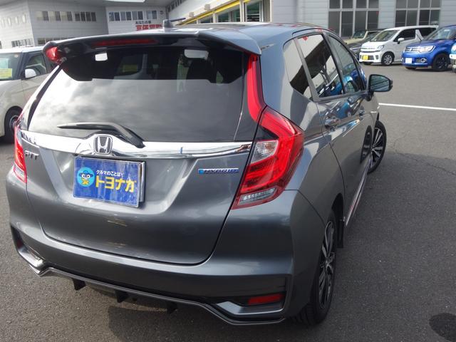 フィットハイブリッド S ホンダセンシング 純正ナビ バックカメラ ETC LEDライト フルセグTV DVD Bluetooth アダプティブクールズコントロール 衝突被害軽減ブレーキ プラズマクラスター付オートエアコン 16インチアルミ(5枚目)