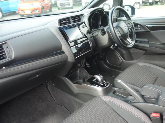 フィットハイブリッド S ホンダセンシング 純正ナビ バックカメラ ETC LEDライト フルセグTV DVD Bluetooth アダプティブクールズコントロール 衝突被害軽減ブレーキ プラズマクラスター付オートエアコン 16インチアルミ(7枚目)