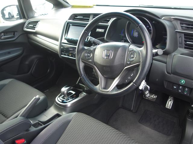 フィットハイブリッド S ホンダセンシング 純正ナビ バックカメラ ETC LEDライト フルセグTV DVD Bluetooth アダプティブクールズコントロール 衝突被害軽減ブレーキ プラズマクラスター付オートエアコン 16インチアルミ(8枚目)