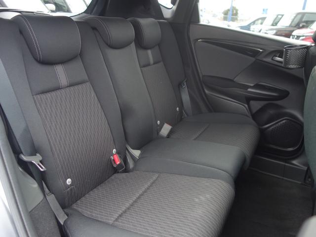 フィットハイブリッド S ホンダセンシング 純正ナビ バックカメラ ETC LEDライト フルセグTV DVD Bluetooth アダプティブクールズコントロール 衝突被害軽減ブレーキ プラズマクラスター付オートエアコン 16インチアルミ(19枚目)