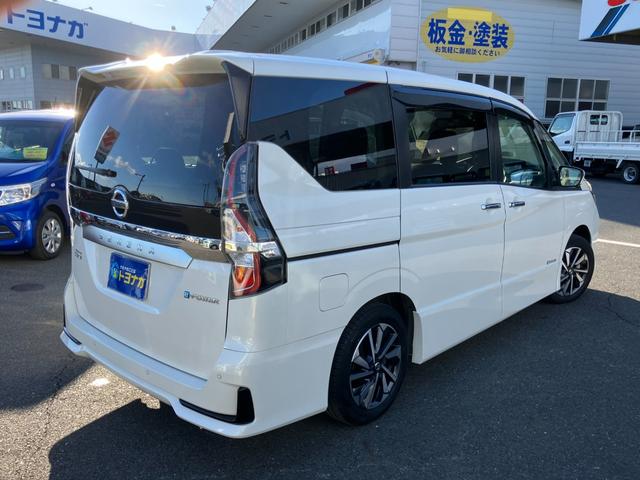 セレナ e-パワー ハイウェイスターV 9型メモリーナビ フルセグTV アラウンドビューM フリップダウン後席モニター ETC ドラレコ前後 両側PSD プロパイロット BSM デジタルインナーミラー LEDヘッドライト タイヤ4本NEW(4枚目)