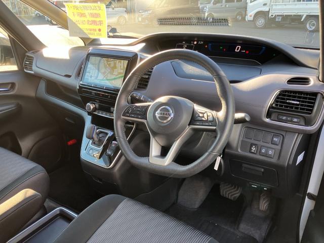 セレナ e-パワー ハイウェイスターV 9型メモリーナビ フルセグTV アラウンドビューM フリップダウン後席モニター ETC ドラレコ前後 両側PSD プロパイロット BSM デジタルインナーミラー LEDヘッドライト タイヤ4本NEW(7枚目)