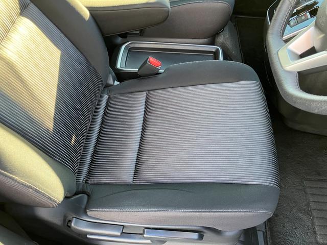 セレナ e-パワー ハイウェイスターV 9型メモリーナビ フルセグTV アラウンドビューM フリップダウン後席モニター ETC ドラレコ前後 両側PSD プロパイロット BSM デジタルインナーミラー LEDヘッドライト タイヤ4本NEW(37枚目)