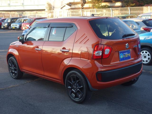 ���v���C�o�V�[�����A�_�[�N�X���[�N�K���X�t���Ă܂��B�ď�̃G�A�R���̌������Ⴂ�܂��ˁI�������̃K���X���܂����Ƃ��ɕ֗��ȃh�A�o�C�U�[�I