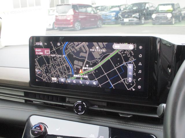 セレナ ｅ－パワー　ハイウェイスターＶ　純正１２．３インチナビＴＶ　アラウンドビュー　純正１１インチリアモニター　プロパイロット　シートヒーター　ＥＴＣ２．０　レーンアシスト　ＢＳＭ＋ＲＣＴＡ　両側パワースライド　前後ドラレコ　ツートン色（10枚目）