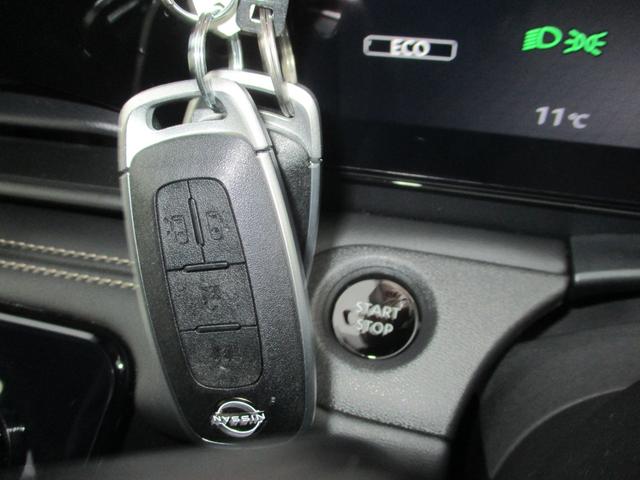 セレナ ｅ－パワー　ハイウェイスターＶ　純正１２．３インチナビＴＶ　アラウンドビュー　純正１１インチリアモニター　プロパイロット　シートヒーター　ＥＴＣ２．０　レーンアシスト　ＢＳＭ＋ＲＣＴＡ　両側パワースライド　前後ドラレコ　ツートン色（14枚目）