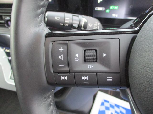 セレナ ｅ－パワー　ハイウェイスターＶ　純正１２．３インチナビＴＶ　アラウンドビュー　純正１１インチリアモニター　プロパイロット　シートヒーター　ＥＴＣ２．０　レーンアシスト　ＢＳＭ＋ＲＣＴＡ　両側パワースライド　前後ドラレコ　ツートン色（25枚目）