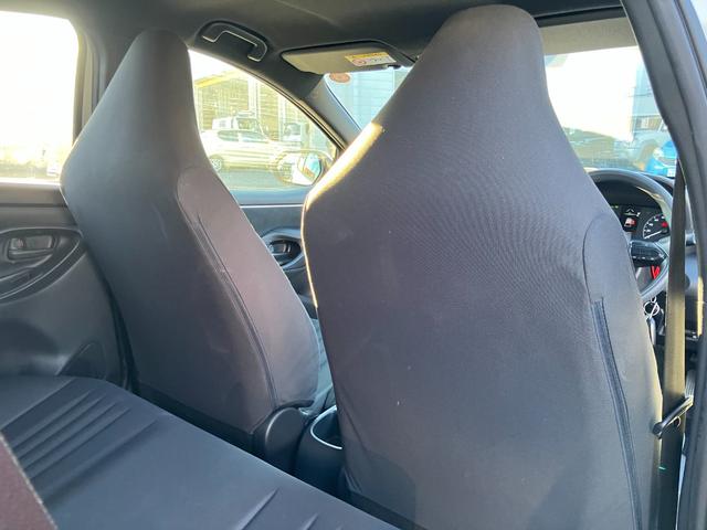 ヤリス Ｘ　純正ナビ　バックカメラ　ＥＴＣ　キーフリー　被害軽減ブレーキ　セーフティセンス　オートハイビーム　フロアマット　車検整備付　オプション色パール（32枚目）