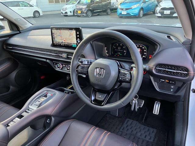 ＺＲ－Ｖ ｅ：ＨＥＶ　Ｚ　ホンダコネクトディスプレーナビＴＶ　マルチビューモニター　ＥＴＣ２．０　前席シートヒーター　Ｐシート　本革シート　ステアリングヒーター　Ｐバックドア　ＢＳＩ　後退出庫サポート　ＢＯＳＥ（7枚目）