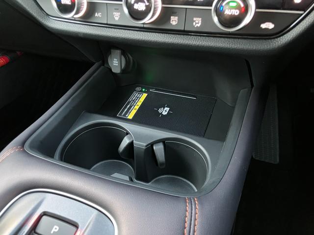 ＺＲ－Ｖ ｅ：ＨＥＶ　Ｚ　ホンダコネクトディスプレーナビＴＶ　マルチビューモニター　ＥＴＣ２．０　前席シートヒーター　Ｐシート　本革シート　ステアリングヒーター　Ｐバックドア　ＢＳＩ　後退出庫サポート　ＢＯＳＥ（24枚目）