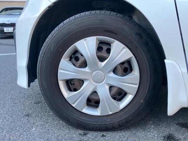 フリード G プレミアムエディション 雹凹みあり 6人乗り 純正9インチナビ フルセグTV バックカメラ フリップダウンリアモニター ETC ドラレコ 両側電動スライドドア HID キーフリー クルーズコントロール 車検R9年4月(16枚目)