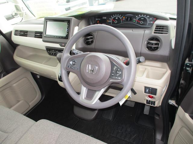 Ｎ－ＢＯＸ Ｇ・Ｌホンダセンシング　ワンオーナー　純正ナビフルセグＴＶ　バックカメラ　ＥＴＣ　ドラレコ　パワースライドドア　キーフリー　ＬＥＤライト　ＡＣＣ　フロアマット　バイザー　車検Ｒ９年７月　走行１４０６１ＫＭ　雹凹み有り（10枚目）