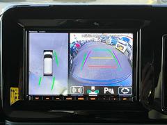 �����̥�˥���������ޤ򿿾夫�鸫�������Ƥ��뤫�Τ褦�˼��Ϥξ�����ľ��Ū���İ������¿�������֤�����ޤ��� 4