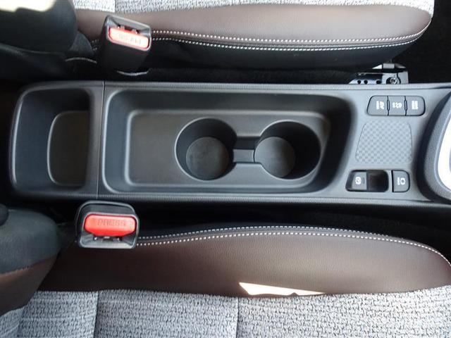 ヤリスクロス ハイブリッドZ ドライブレコーダ インテリジェントキー アルミホイル LEDライト 1オ-ナ- リアカメラ クルーズコントロール 整備記録簿 横滑り防止システム ナビTV メモリーナビゲーション 電動シ-ト パワステ(30枚目)