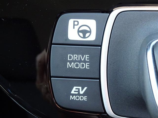 アクア Ｇ　衝突被害軽減装置　ＡＣ１００　ＬＥＤヘッド　Ｂモニター　記録簿　オートエアコン　クルーズコントロール　ナビ　盗難防止システム　横滑り防止装置　ＥＴＣ　スマートキー　キーレス　４ＷＤ　エアバッグ　ＡＢＳ（9枚目）