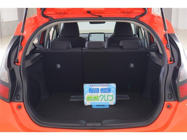 アクア Ｇ　衝突被害軽減装置　ＡＣ１００　ＬＥＤヘッド　Ｂモニター　記録簿　オートエアコン　クルーズコントロール　ナビ　盗難防止システム　横滑り防止装置　ＥＴＣ　スマートキー　キーレス　４ＷＤ　エアバッグ　ＡＢＳ（18枚目）