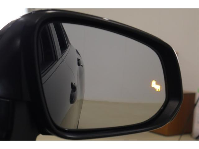 カローラクロス ハイブリッド　Ｚ　ムーンルーフ　元試乗車　ＡＣ１００Ｖ電源　衝突軽減Ｂ　記録簿有　スマキ－　半レザー　Ｂモニター　アクティブクルーズコントロール　メモリナビ　イモビ　ＬＥＤ　ＡＣ　運転席Ｐシート　メディアプレイヤー接続（14枚目）