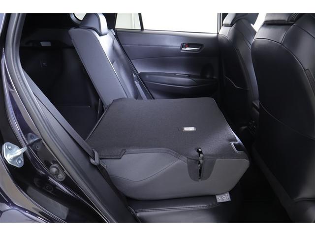 カローラクロス ハイブリッド　Ｚ　ムーンルーフ　元試乗車　ＡＣ１００Ｖ電源　衝突軽減Ｂ　記録簿有　スマキ－　半レザー　Ｂモニター　アクティブクルーズコントロール　メモリナビ　イモビ　ＬＥＤ　ＡＣ　運転席Ｐシート　メディアプレイヤー接続（17枚目）