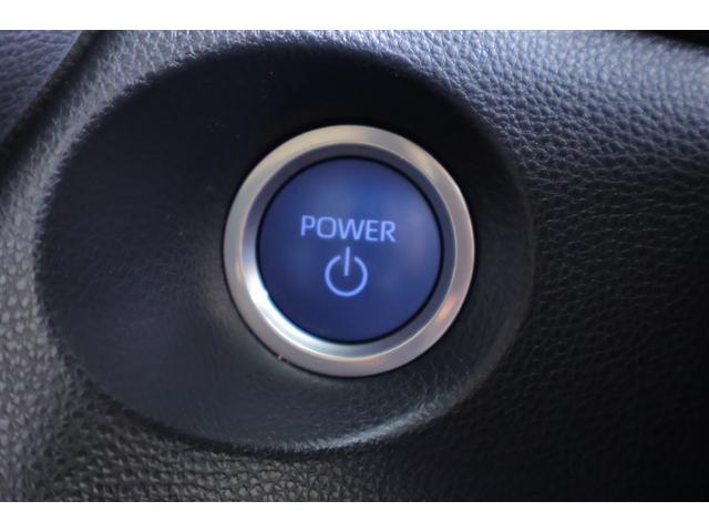 カローラクロス ハイブリッド　Ｚ　ムーンルーフ　元試乗車　ＡＣ１００Ｖ電源　衝突軽減Ｂ　記録簿有　スマキ－　半レザー　Ｂモニター　アクティブクルーズコントロール　メモリナビ　イモビ　ＬＥＤ　ＡＣ　運転席Ｐシート　メディアプレイヤー接続（21枚目）