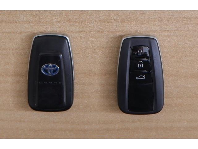 カムリ ＷＳレザーパッケージ　ワンオーナ　エアロ　本革シ　地デジＴＶ　クルーズコントロール　記録簿有　アルミホイール　スマートキープッシュスタート　ナビ・ＴＶ　サイドカーテンエアバック　ＥＴＣ付き　パワーシート　ＤＶＤ　エアコン（21枚目）