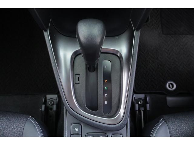 ヤリスクロス ハイブリッドＺ　クルーズＣ　横滑防止装置　ＴＶ　リアカメラ　ワンオーナー車　フルセグ地デジ　ＬＥＤライト　点検記録簿　盗難防止装置　電動シート　ドライブレコーダー　ＡＷ　キーレス　スマートキー　ＡＢＳ　４ＷＤ　ＥＴＣ（8枚目）