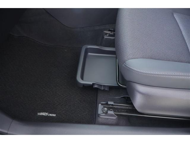 ヤリスクロス ハイブリッドＺ　クルーズＣ　横滑防止装置　ＴＶ　リアカメラ　ワンオーナー車　フルセグ地デジ　ＬＥＤライト　点検記録簿　盗難防止装置　電動シート　ドライブレコーダー　ＡＷ　キーレス　スマートキー　ＡＢＳ　４ＷＤ　ＥＴＣ（33枚目）