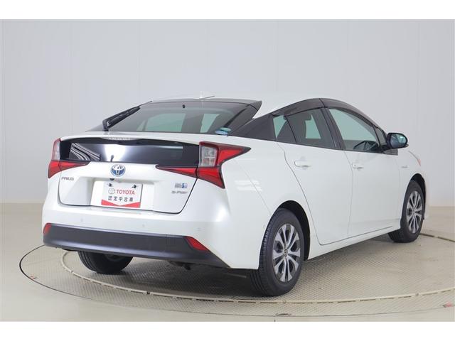 プリウス Ａ　ＰＣＳ　フルセグＴＶ　ＬＥＤランプ　ワンオーナー　ドライブレコーダー　ＤＶＤ再生可能　４ＷＤ　オートエアコン　ＥＴＣ付　盗難防止システム　ナビ＆ＴＶ　スマートキー　オートクルーズ　デュアルエアバッグ（3枚目）