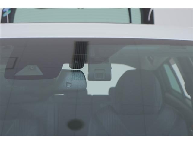 プリウス Ａ　ＰＣＳ　フルセグＴＶ　ＬＥＤランプ　ワンオーナー　ドライブレコーダー　ＤＶＤ再生可能　４ＷＤ　オートエアコン　ＥＴＣ付　盗難防止システム　ナビ＆ＴＶ　スマートキー　オートクルーズ　デュアルエアバッグ（14枚目）