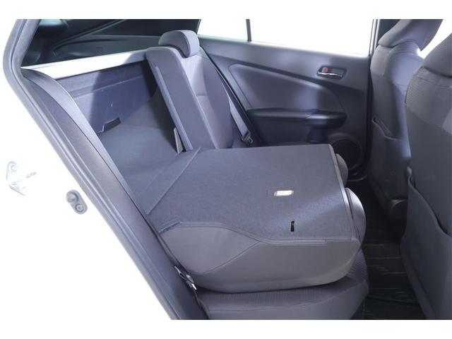 プリウス Ａ　ＰＣＳ　フルセグＴＶ　ＬＥＤランプ　ワンオーナー　ドライブレコーダー　ＤＶＤ再生可能　４ＷＤ　オートエアコン　ＥＴＣ付　盗難防止システム　ナビ＆ＴＶ　スマートキー　オートクルーズ　デュアルエアバッグ（17枚目）